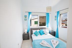 Protaras Holiday Villa Ds54, 3 Bedroom Villa in the Center