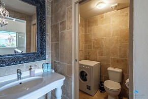 Marina View Apartments