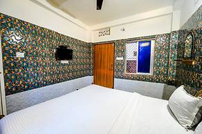 Goroomgo Ray Home Stay Puri