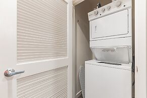 Modern Apartment With Upgraded Amenities Near CSU