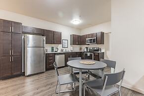 Modern Apartment With Upgraded Amenities Near CSU