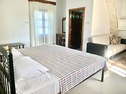 Villa Lembos Hotel
