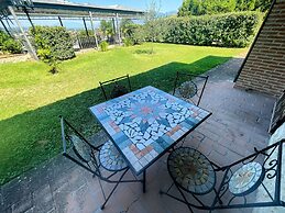 Apt 5 Aircon, Wifi, Infinity Pool, Jacuzzi, Gardens Incredible! Sleeps