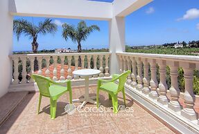 Fabulous Villa In Coral Bay Near Beach, Amenities