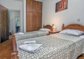 Fabulous Villa In Coral Bay Near Beach, Amenities