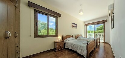 Fabulous Villa In Coral Bay Near Beach, Amenities