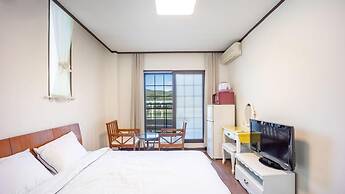 Gangchon Beautiful pet House Pension