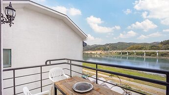 Gangchon Beautiful pet House Pension