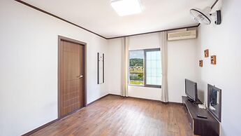 Gangchon Beautiful pet House Pension