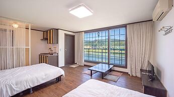 Gangchon Beautiful pet House Pension