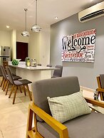 Sleeps 4-6-amazing 2 Bedroom Ph With Bbq & Jacuzzi
