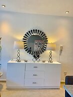 Sleeps 4-6-amazing 2 Bedroom Ph With Bbq & Jacuzzi