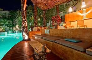 Sleeps 4-6-amazing 2 Bedroom Ph With Bbq & Jacuzzi