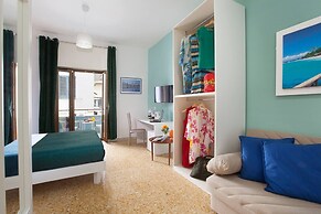 Bb Mhal Kitaall Rooms With Kitchen