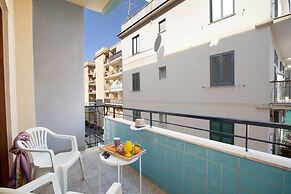 Bb Mhal Kitaall Rooms With Kitchen