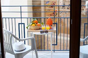 Bb Mhal Kitaall Rooms With Kitchen