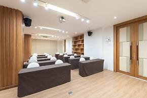 The Proud Exclusive Hotel