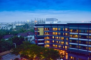 The Proud Exclusive Hotel