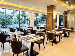 The Proud Exclusive Hotel