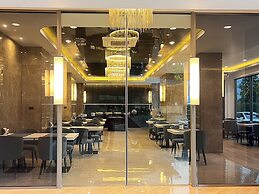 The Proud Exclusive Hotel