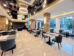 The Proud Exclusive Hotel