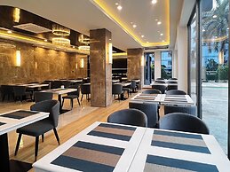 The Proud Exclusive Hotel