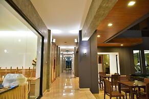 The Proud Exclusive Hotel