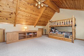 Sunset Chalet by Taylor Made Deep Creek