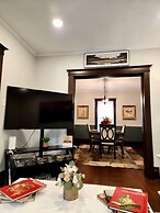 Fischer House Indian Village Nn01