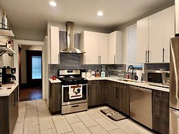 Fischer House Indian Village Nn01