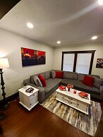 Fischer House Indian Village Nn01