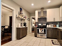 Fischer House Indian Village Nn01