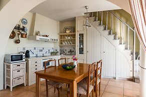 Rustic Escape by Konnect, Agios Markos