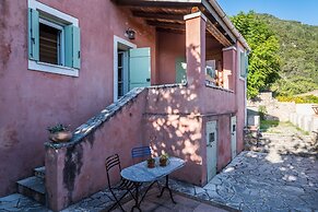 Rustic Escape by Konnect, Agios Markos