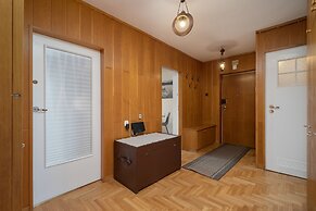 Apartment With Balcony Cracow by Renters