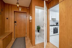 Apartment With Balcony Cracow by Renters