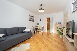 Apartment With Balcony Cracow by Renters