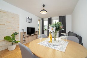 Apartment With Balcony Cracow by Renters