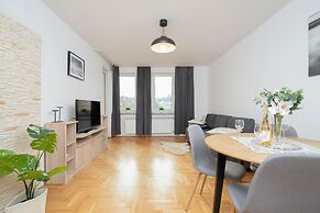 Apartment With Balcony Cracow by Renters