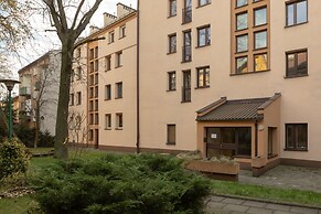 Apartment With Balcony Cracow by Renters