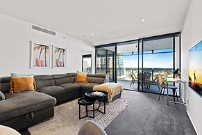 Circle on Cavill - Wow Stay