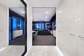 Circle on Cavill - Wow Stay