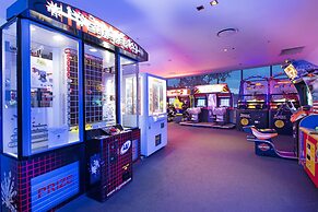 Circle on Cavill - Wow Stay