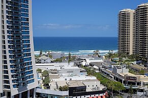 Circle on Cavill - Wow Stay