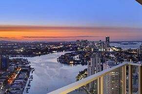 Circle on Cavill - Wow Stay