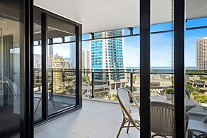 Circle on Cavill - Wow Stay