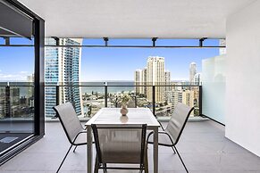 Circle on Cavill - Wow Stay