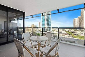 Circle on Cavill - Wow Stay