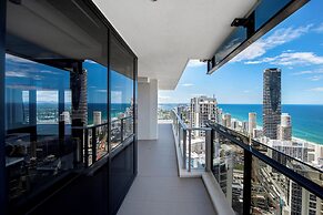 Circle on Cavill - Wow Stay