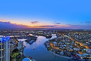 Circle on Cavill - Wow Stay